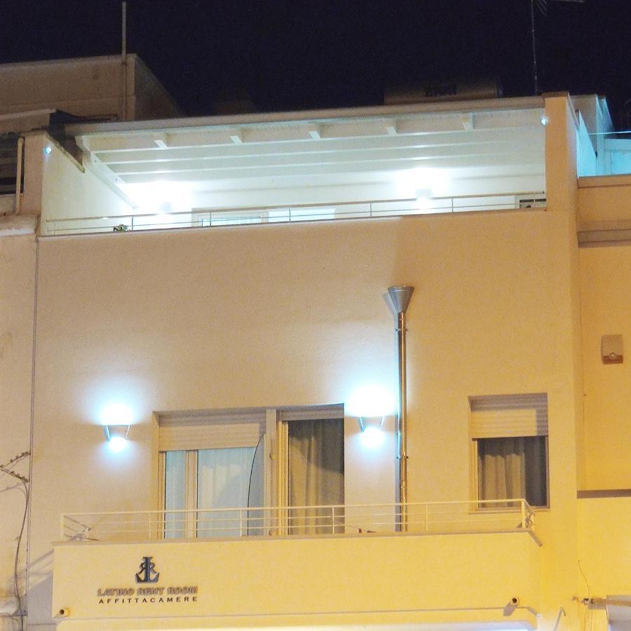 Latino Rent Room B&B Vista Mare بورتو سيساريو المظهر الخارجي الصورة