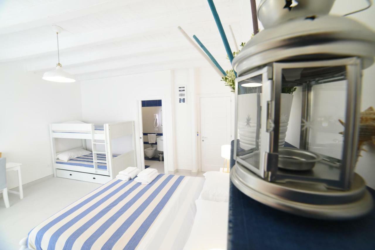Latino Rent Room B&B Vista Mare بورتو سيساريو المظهر الخارجي الصورة