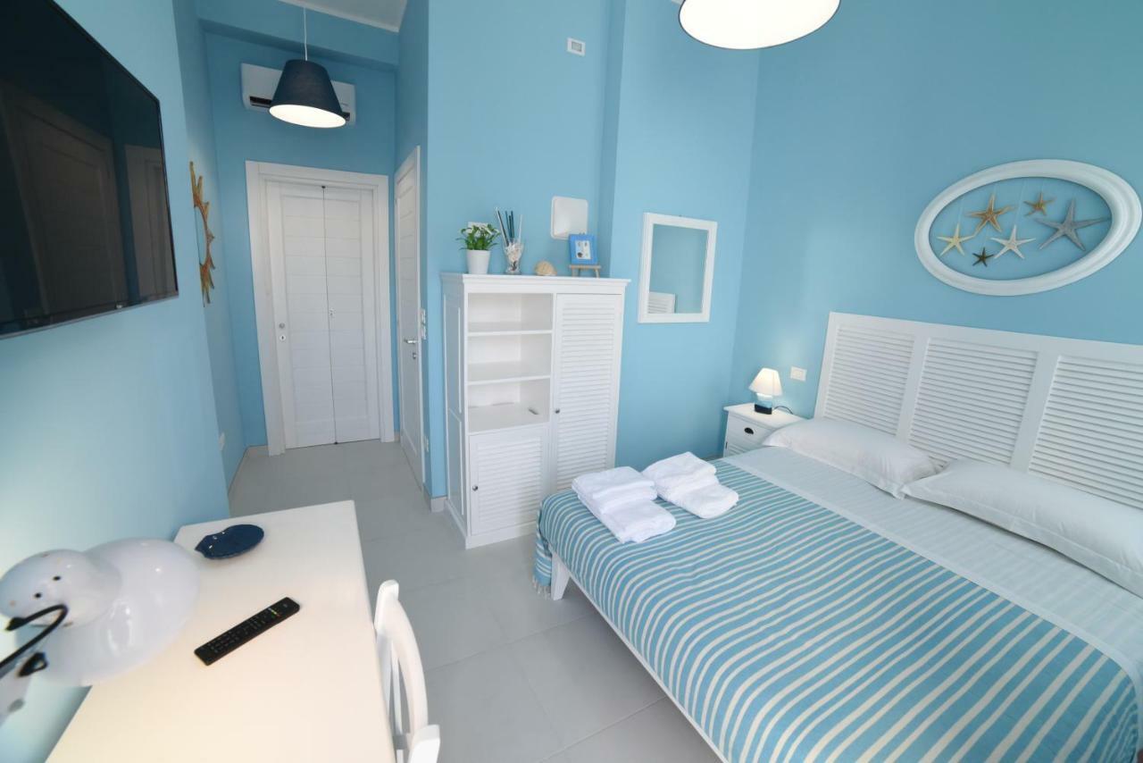 Latino Rent Room B&B Vista Mare بورتو سيساريو المظهر الخارجي الصورة