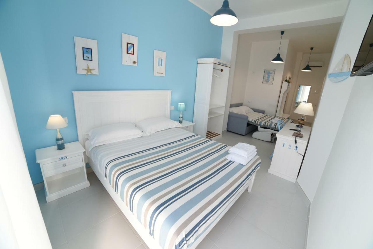 Latino Rent Room B&B Vista Mare بورتو سيساريو المظهر الخارجي الصورة