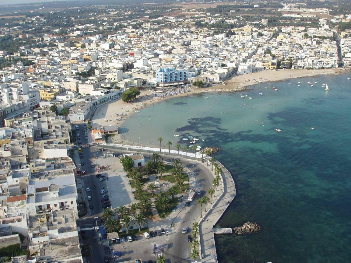 Latino Rent Room B&B Vista Mare بورتو سيساريو المظهر الخارجي الصورة